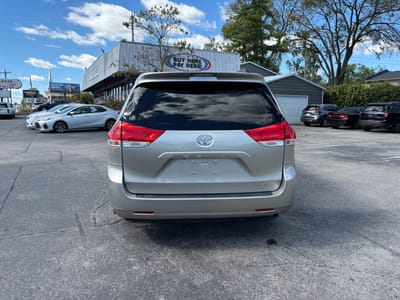 2015 TOYOTA SIENNA