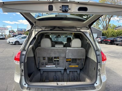 2015 TOYOTA SIENNA