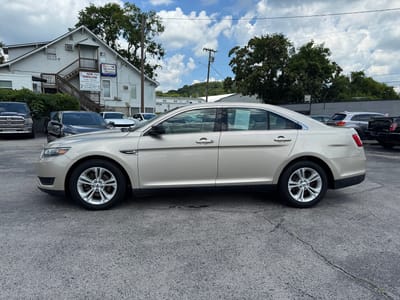2018 Ford TAURUS