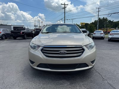 2018 Ford TAURUS