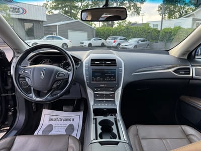 2016 Lincoln MKZ BASE