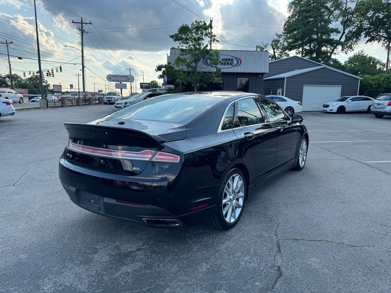 2016 Lincoln MKZ BASE