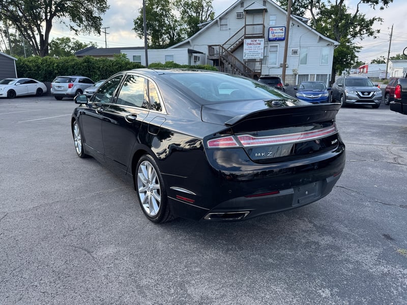 2016 Lincoln MKZ BASE