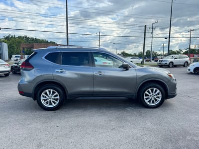 2019 Nissan ROGUE S; SL; SV