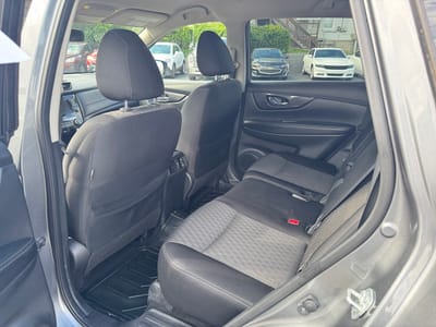 2019 Nissan ROGUE S; SL; SV