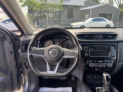 2019 Nissan ROGUE S; SL; SV