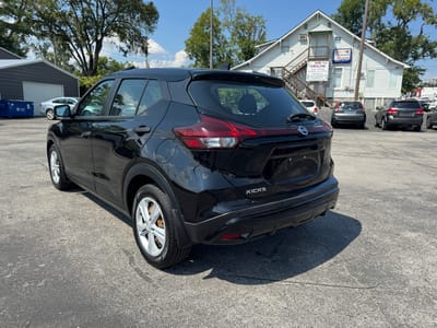 2021 NISSAN KICKS