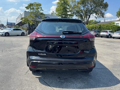 2021 NISSAN KICKS