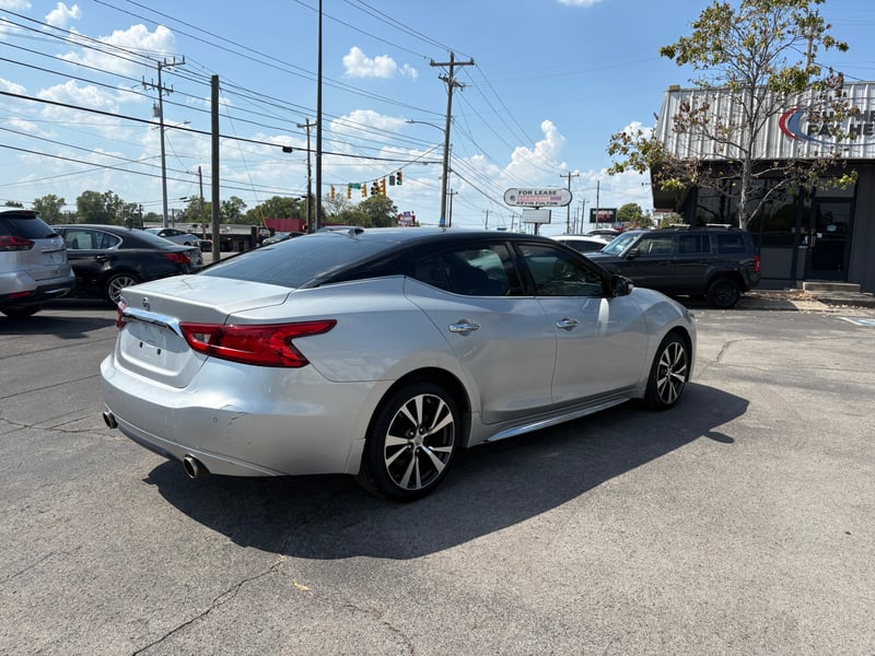 2016 NISSAN Maxima
