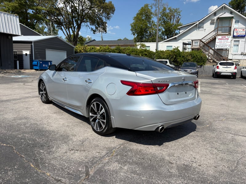 2016 NISSAN Maxima