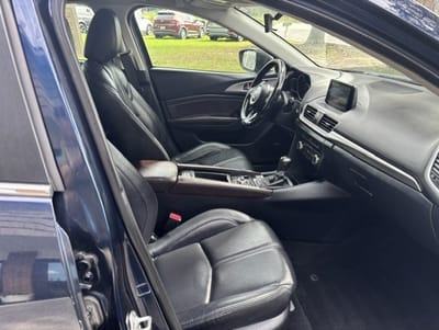 2018 MAZDA MAZDA3 TOURING