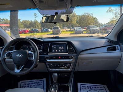 2019 HYUNDAI SONATA SE