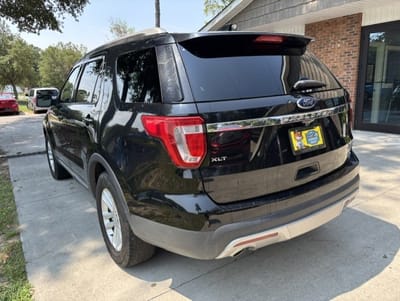 2017 FORD Explorer XLT