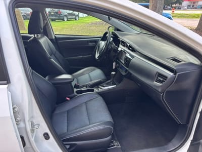 2014 TOYOTA COROLLA LUXURY