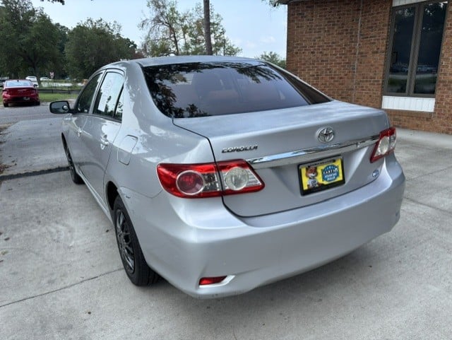 2012 TOYOTA COROLLA LUXURY