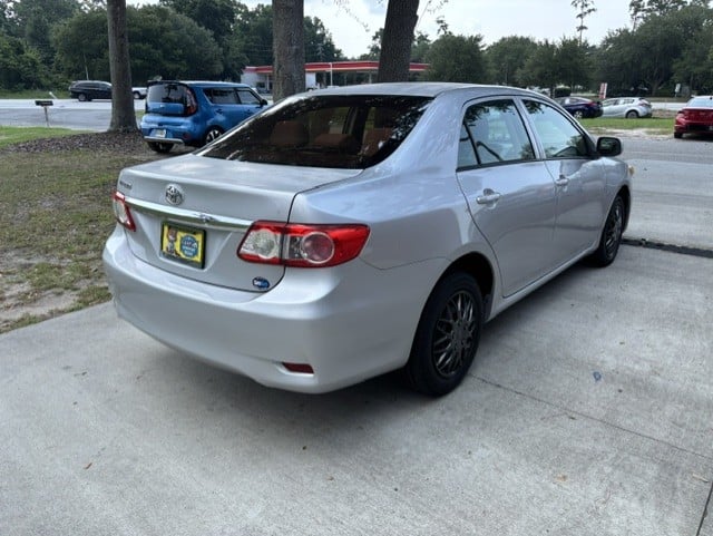 2012 TOYOTA COROLLA LUXURY