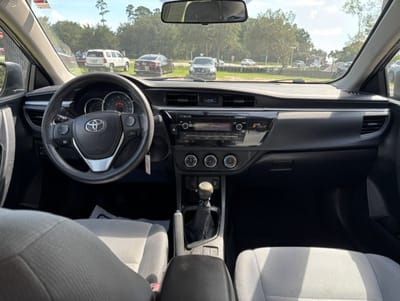 2014 TOYOTA COROLLA LUXURY