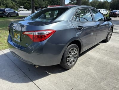 2014 TOYOTA COROLLA LUXURY