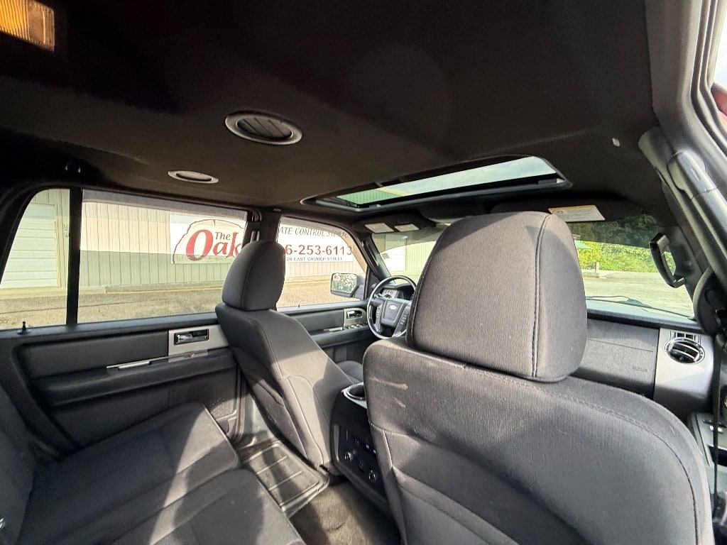 2017 Ford Expedition XLT - Photo 30