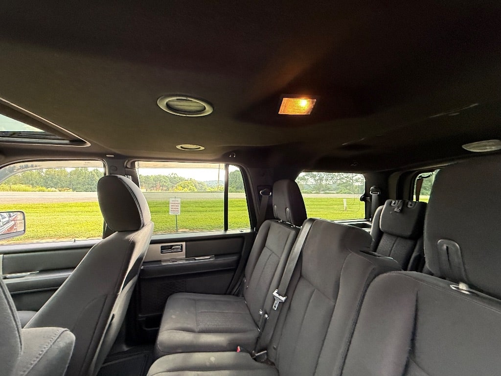 2017 Ford Expedition XLT - Photo 25