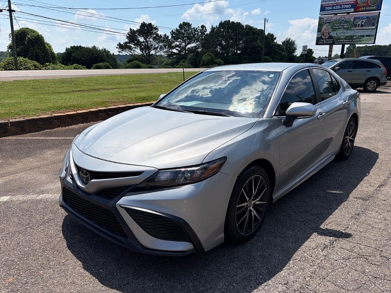 2023 Toyota Camry SE
