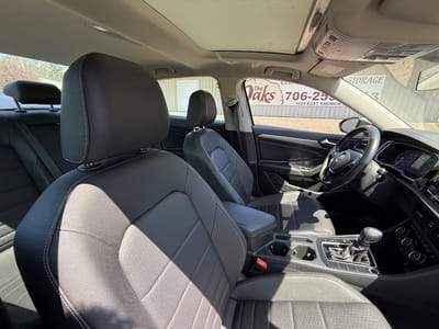 2021 Volkswagen Jetta R-Line