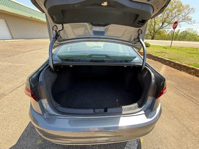 2021 Volkswagen Jetta R-Line