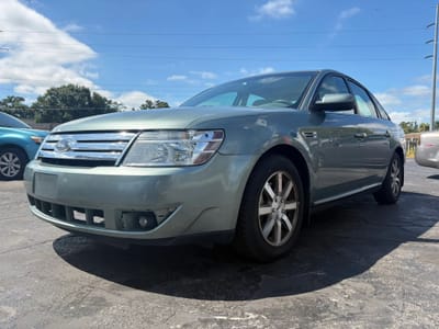 2008 FORD Taurus