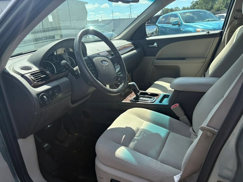 2008 FORD Taurus SEL