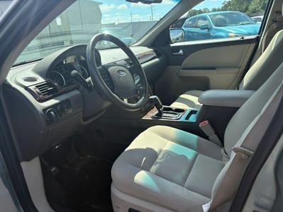 2008 FORD Taurus SEL