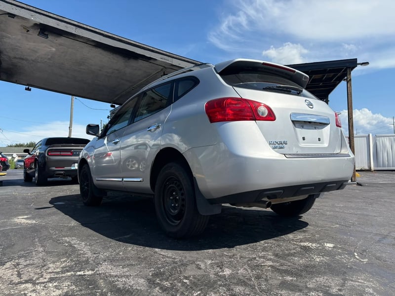2014 NISSAN Rogue Select