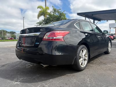 2013 NISSAN Altima