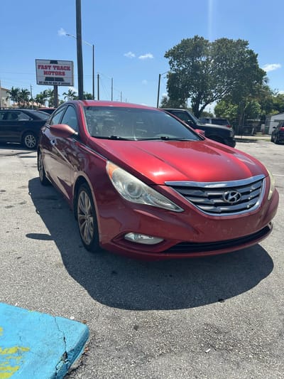2011 HYUNDAI Sonata