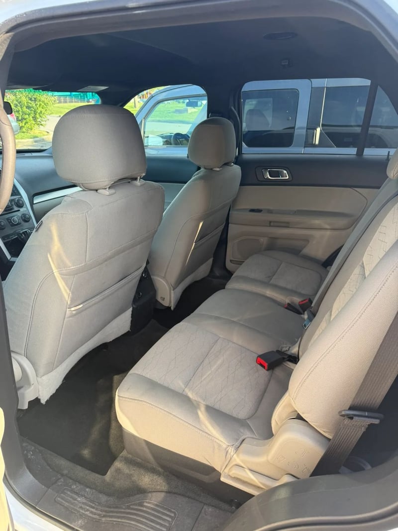 2014 FORD Explorer Base