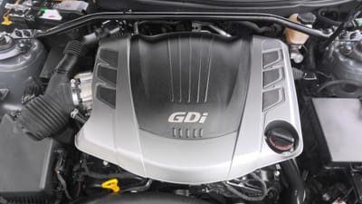 2015 HYUNDAI GENESIS