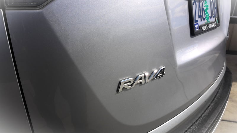 2016 TOYOTA RAV4