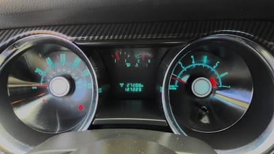 2010 FORD MUSTANG
