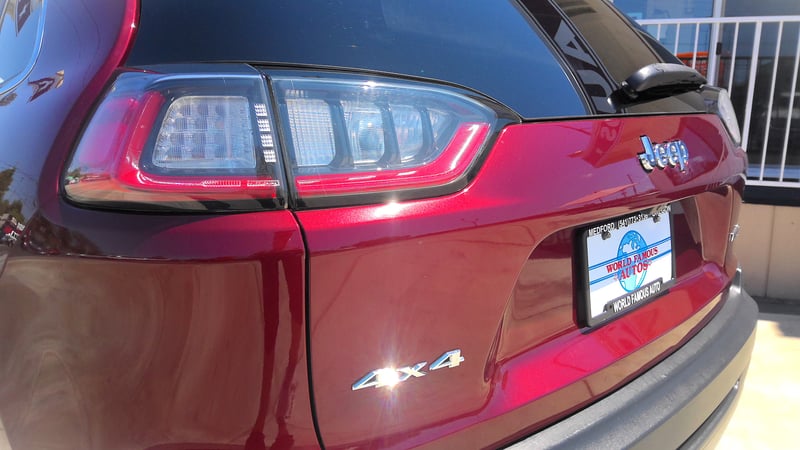 2019 JEEP CHEROKEE