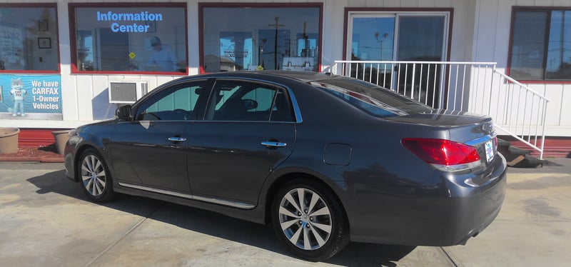 2011 TOYOTA AVALON