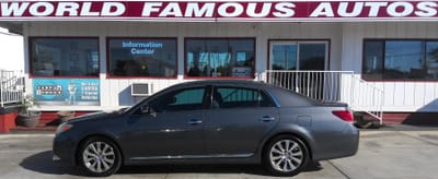 2011 TOYOTA AVALON
