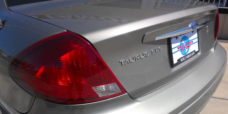 2003 FORD TAURUS