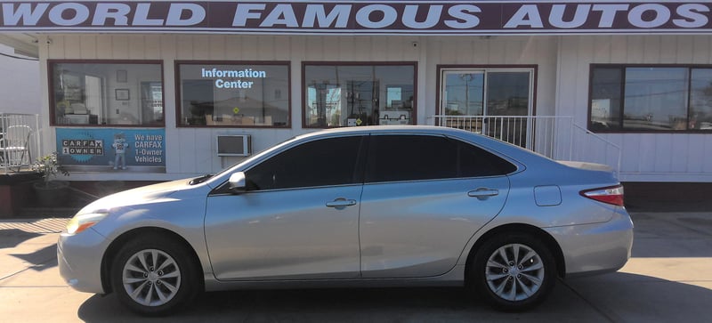 2017 TOYOTA CAMRY