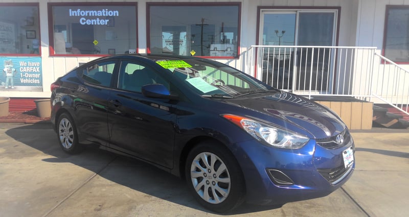 2012 HYUNDAI ELANTRA