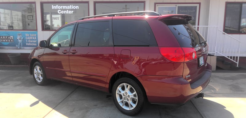 2006 TOYOTA SIENNA