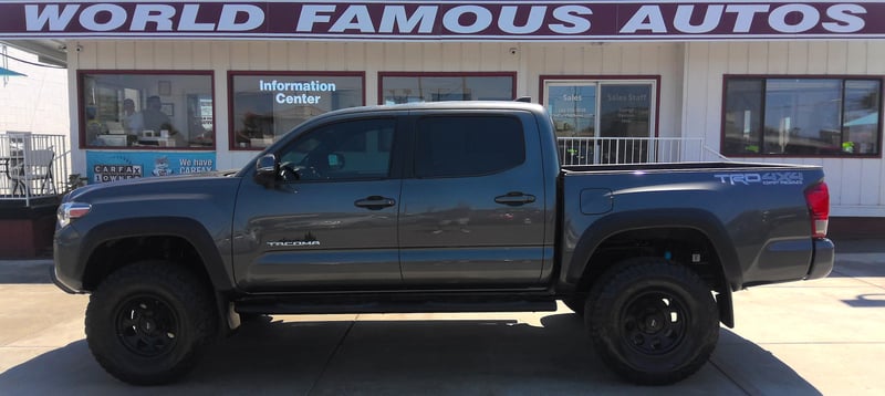 2016 TOYOTA TACOMA