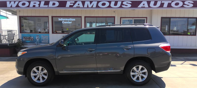 2011 TOYOTA HIGHLANDER