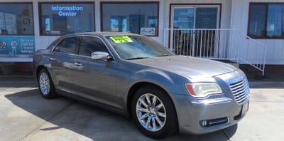 2012 CHRYSLER 300C