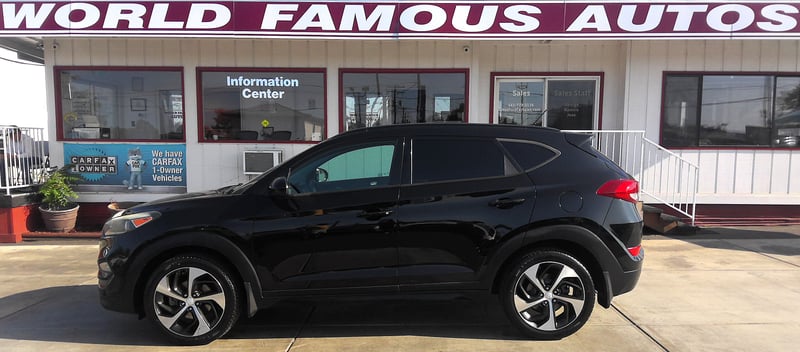 2017 HYUNDAI TUCSON