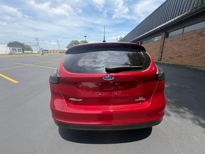 2016 Ford Focus Hatchback SE