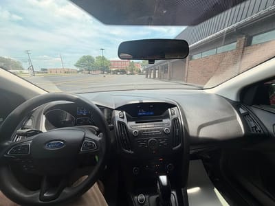 2016 Ford Focus Hatchback SE